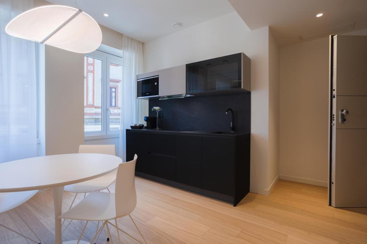 Sant'Ambrogio Apartments, Reception H24 Milano Eksteriør billede